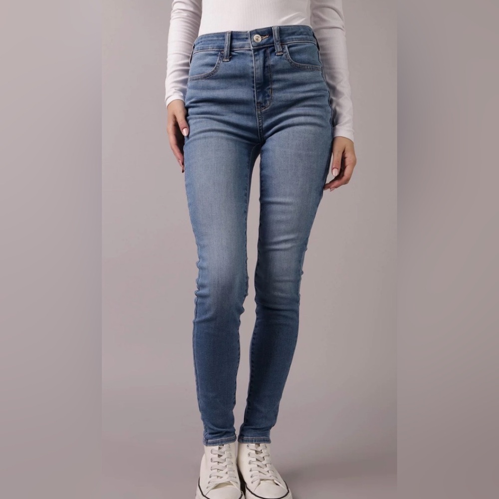 American Eagle Outfitters High Rise Blue Jeans